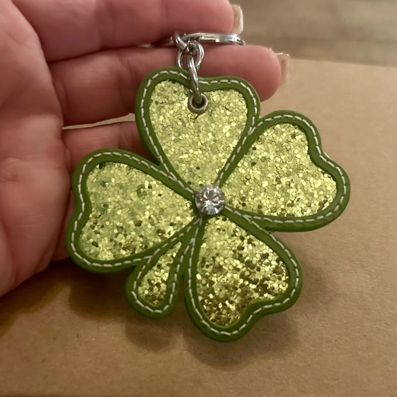 Coach Green Leather Glittered Four Leaf Clover Shamrock Keychain Fob Bag Charm - Picture 2 of 7